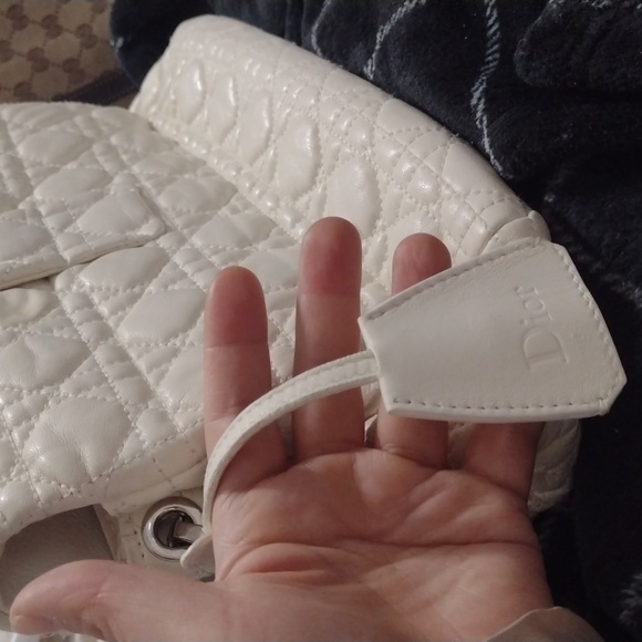 Dior White Quilted Women's Bag - Picture 9 of 10